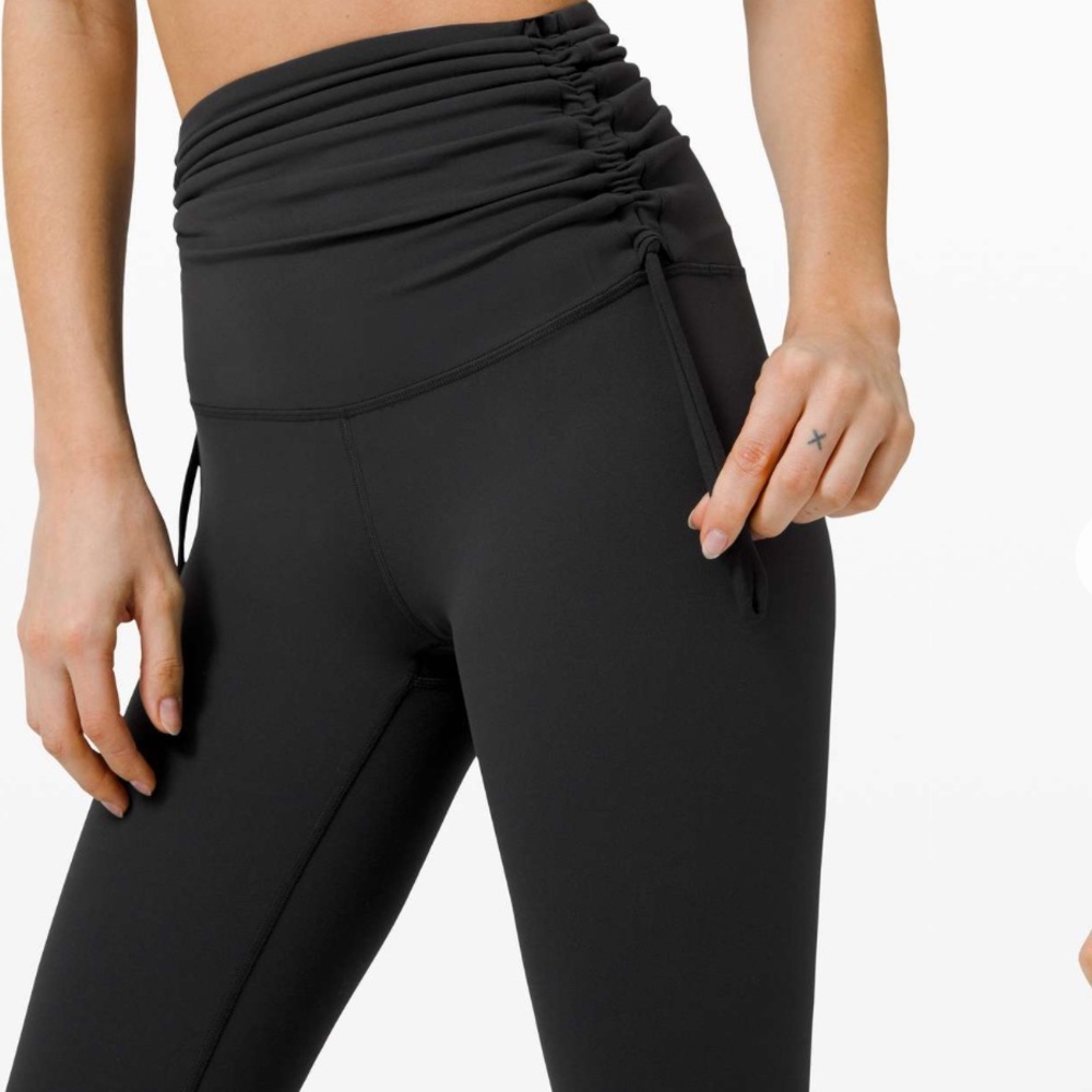 Lululemon Hug Your Core Super High-Rise Tight 28” optional maternity legging